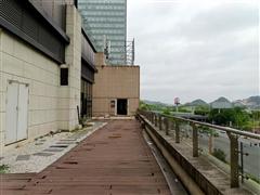 北站对面梦想城梦想天街临街商铺房东出租 500平方